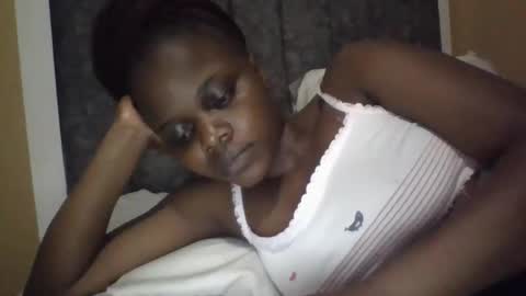 Snapshot of ebony_tasha chatting on 09/10/25, 07:36 tasha online show from 09/10/25, 07:36