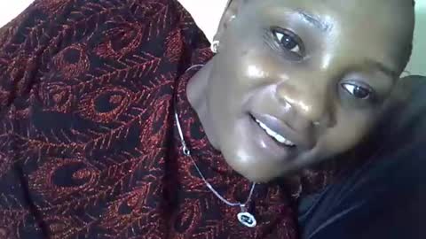 Snapshot of ebonycutegal4 chatting on 10/17/25, 09:06 MELLEN online show from 10/17/25, 09:06