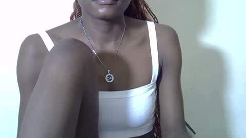 Snapshot of ebonycutegal4 chatting on 10/27/25, 07:29 MELLEN online show from 10/27/25, 07:29