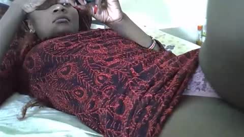 Snapshot of ebonycutegal4 chatting on 10/30/25, 08:42 MELLEN online show from 10/30/25, 08:42