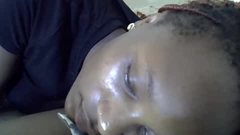 Snapshot of ebonycutegal4 chatting on 11/05/25, 07:52 MELLEN online show from 11/05/25, 07:52