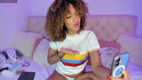 Snapshot of ebonygoddes03 chatting on 10/25/25, 12:40 Queen Ebony online show from 10/25/25, 12:40