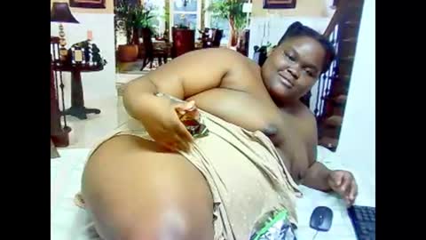 ebonyhotbuns4u2luv online show from 02/12/25, 07:13