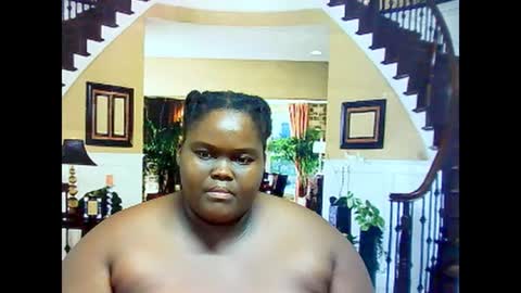 ebonyhotbuns4u2luv online show from 02/12/25, 07:02