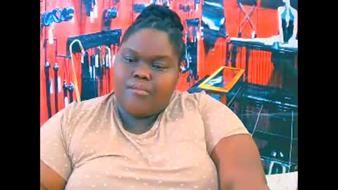 ebonyhotbuns4u2luv online show from 11/08/25, 07:19