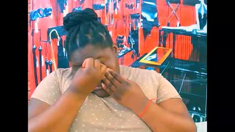 ebonyhotbuns4u2luv online show from 11/17/25, 09:26