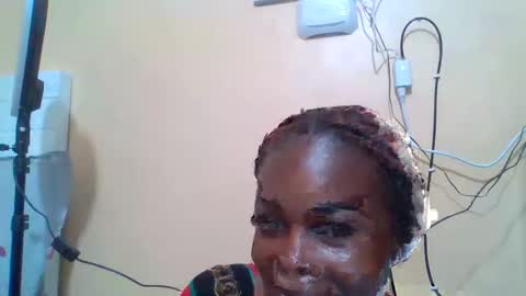 Snapshot of ebonytanqueen chatting on 11/28/25, 07:27 ebonytanqueen online show from 11/28/25, 07:27