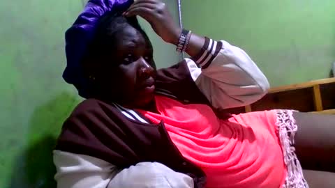 Toto online show from 11/19/25, 03:17