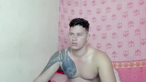    online show from 11/05/25, 02:28