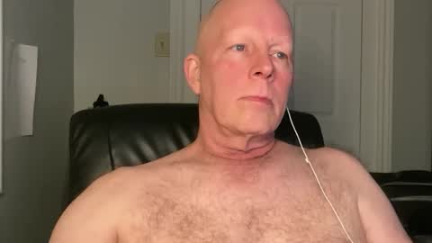 Snapshot of eddygl1968 chatting on 12/02/24, 03:37 Eddy online show from 12/02/24, 03:37
