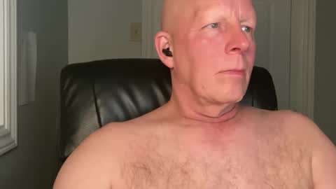 Snapshot of eddygl1968 chatting on 03/10/25, 02:39 Eddy online show from 03/10/25, 02:39