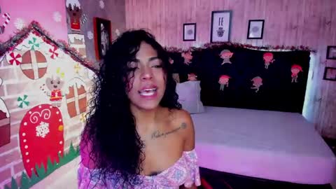 Snapshot of edelaine_rogers chatting on 12/05/24, 06:11 ede online show from 12/05/24, 06:11