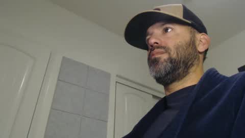 Snapshot of edge_masters chatting on 12/31/24, 02:47 EdgeM online show from 12/31/24, 02:47