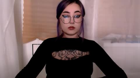 Snapshot of ediefris chatting on 11/19/25, 11:54 fickle demon made of clumps of matter online show from 11/19/25, 11:54