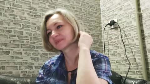Snapshot of edithmanning chatting on 12/09/24, 07:17 edithmanning online show from 12/09/24, 07:17