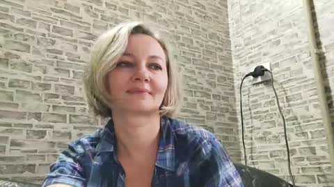 Snapshot of edithmanning chatting on 12/21/24, 07:13 edithmanning online show from 12/21/24, 07:13