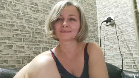 Snapshot of edithmanning chatting on 12/24/24, 05:13 edithmanning online show from 12/24/24, 05:13