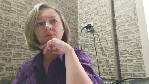 Snapshot of edithmanning chatting on 12/29/24, 08:33 edithmanning online show from 12/29/24, 08:33