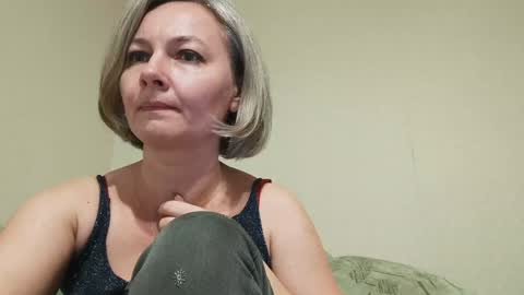 Snapshot of edithmanning chatting on 01/04/25, 12:38 edithmanning online show from 01/04/25, 12:38