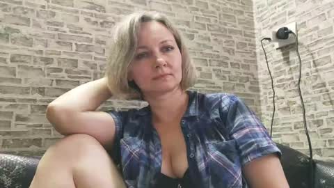 Snapshot of edithmanning chatting on 01/24/25, 11:59 edithmanning online show from 01/24/25, 11:59