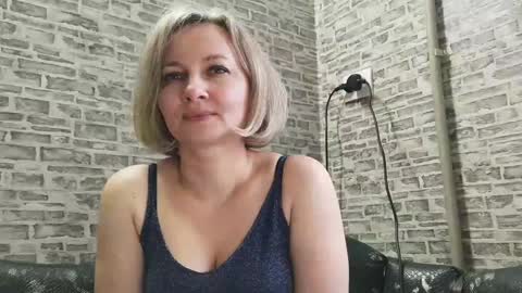 Snapshot of edithmanning chatting on 01/28/25, 11:17 edithmanning online show from 01/28/25, 11:17