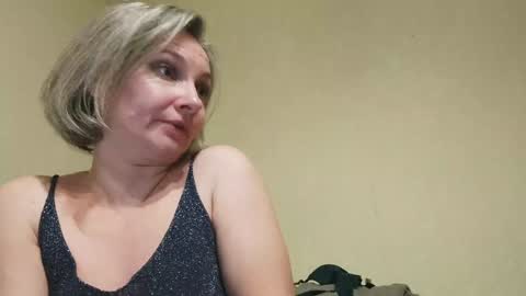 Snapshot of edithmanning chatting on 02/03/25, 07:21 edithmanning online show from 02/03/25, 07:21