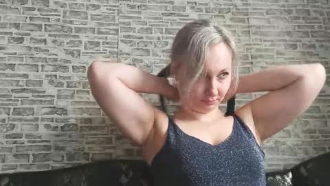 Snapshot of edithmanning chatting on 03/05/25, 08:10 edithmanning online show from 03/05/25, 08:10
