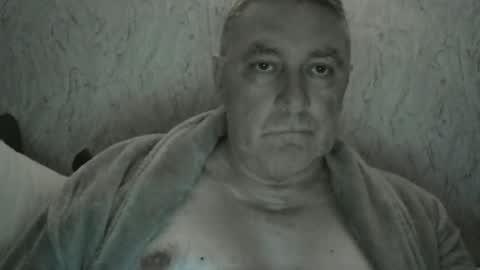 Snapshot of edje59a chatting on 10/12/25, 11:48 Eddy online show from 10/12/25, 11:48