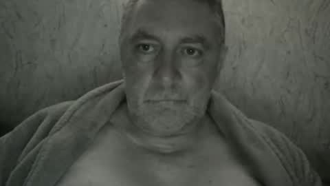 Snapshot of edje59a chatting on 11/01/25, 01:07 Eddy online show from 11/01/25, 01:07