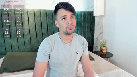 Eduardo online show from 10/21/25, 03:29