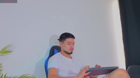 Edward Ross online show from 10/26/25, 08:48