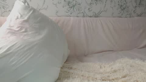 Snapshot of effsweet chatting on 12/17/24, 11:16 Eff online show from 12/17/24, 11:16