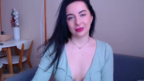 Snapshot of effy_m chatting on 12/26/24, 09:11 Effy online show from 12/26/24, 09:11