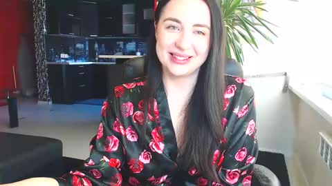 Snapshot of effy_m chatting on 03/06/25, 11:47 Effy online show from 03/06/25, 11:47