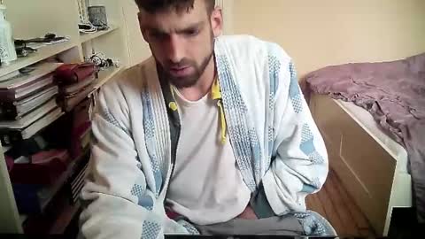 eheh60800 online show from 11/17/25, 02:01