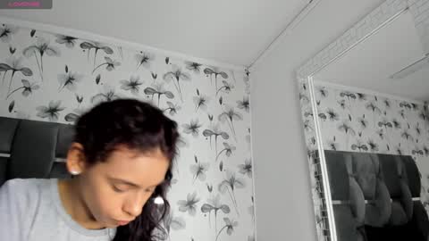 Snapshot of ehotloveaxxx chatting on 12/08/24, 01:25 Valery online show from 12/08/24, 01:25
