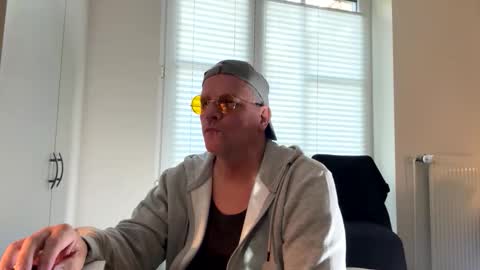 eichelhorn online show from 10/27/25, 12:20