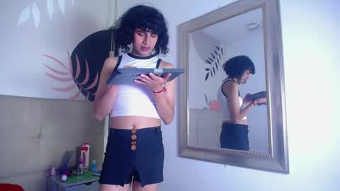 Eimyflorian online show from 01/16/25, 05:55