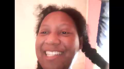 Snapshot of eirondra_valeen chatting on 11/29/25, 10:29 Eirondra Valeen online show from 11/29/25, 10:29