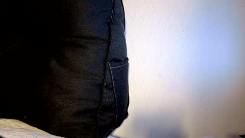 Snapshot of el_desconectado chatting on 11/30/25, 08:24 el_desconectado online show from 11/30/25, 08:24