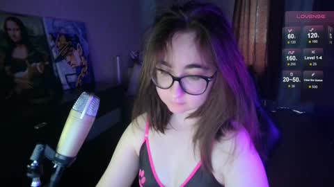 Snapshot of el_sweety chatting on 01/07/25, 10:11 If you like it when I meow give me a thumbs up online show from 01/07/25, 10:11