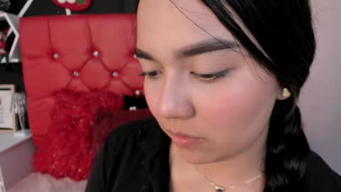 Snapshot of ela_hilton3 chatting on 12/20/24, 10:43 Ela online show from 12/20/24, 10:43