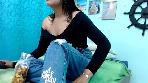 ladi online show from 10/10/25, 01:21