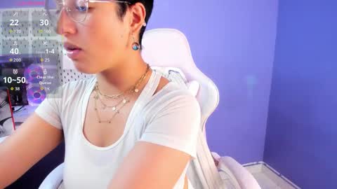 Snapshot of elaine87_ chatting on 10/13/25, 08:20 elaine87_ online show from 10/13/25, 08:20