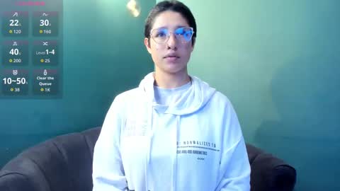 Snapshot of elaine87_ chatting on 11/04/25, 12:43 elaine87_ online show from 11/04/25, 12:43