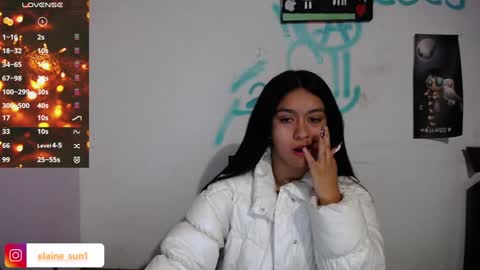 Snapshot of elaine_sun chatting on 12/09/24, 02:02 Elaine eli online show from 12/09/24, 02:02