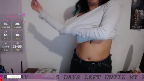 Snapshot of elaine_sun chatting on 01/21/25, 02:11 Elaine eli online show from 01/21/25, 02:11