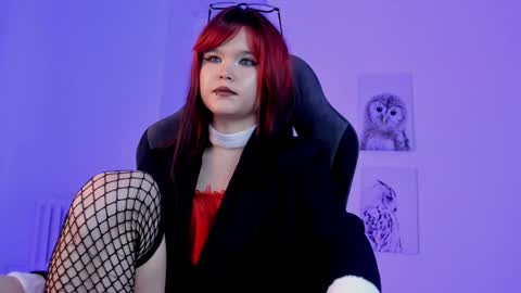 Snapshot of elainebeness chatting on 12/25/24, 08:39 Your sweet girl online show from 12/25/24, 08:39