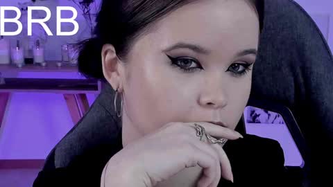 Snapshot of elainebeness chatting on 01/15/25, 10:24 Your sweet girl online show from 01/15/25, 10:24