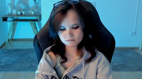 Snapshot of elainebeness chatting on 02/05/25, 04:27 Your sweet girl online show from 02/05/25, 04:27